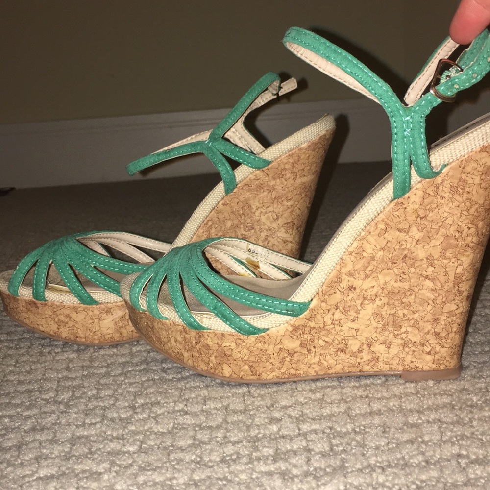Size 8 wedges!